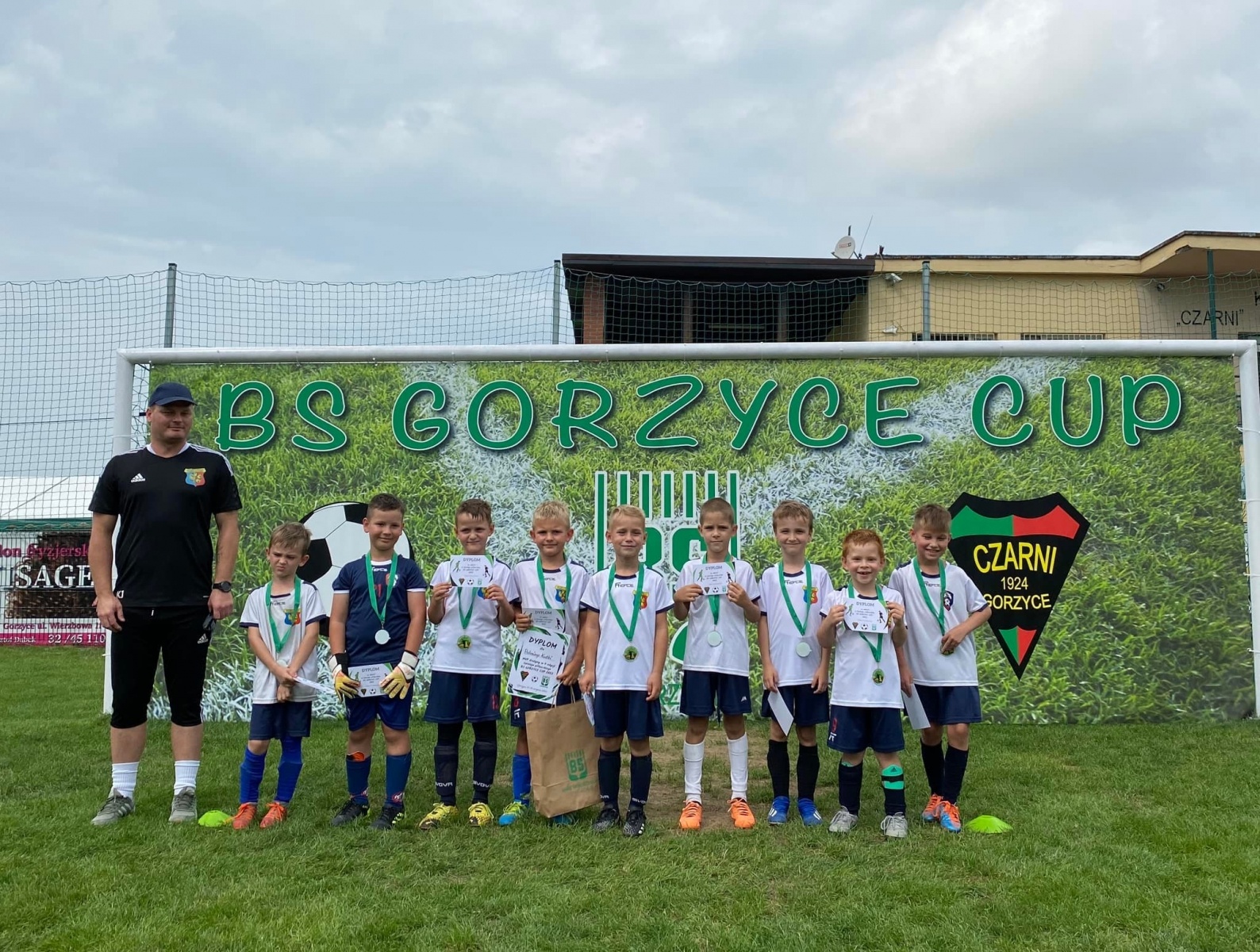 Zdjęcie w galerii na portalu naszwodzislaw.com: Młodzi piłkarze dali czadu na finał Gorzyce Cup 2022 [FOTO] wiadomości z regionu