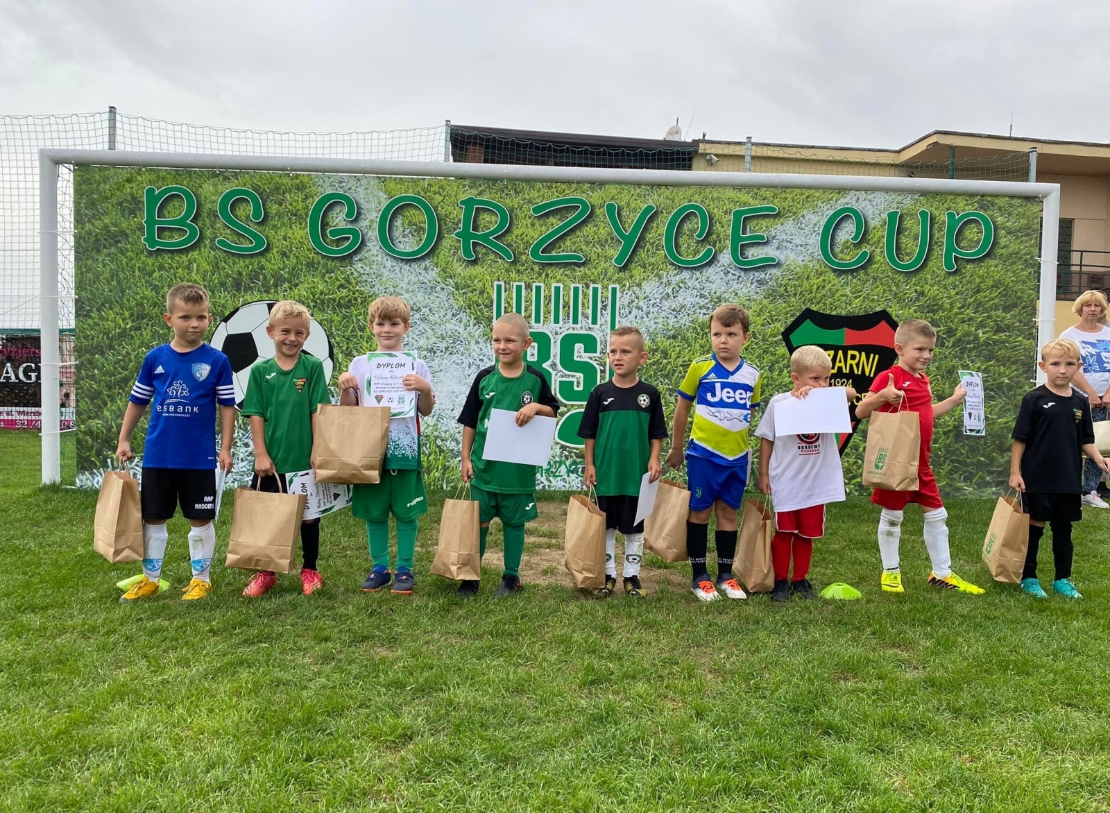 Zdjęcie w galerii na portalu naszwodzislaw.com: Młodzi piłkarze dali czadu na finał Gorzyce Cup 2022 [FOTO] wiadomości z regionu