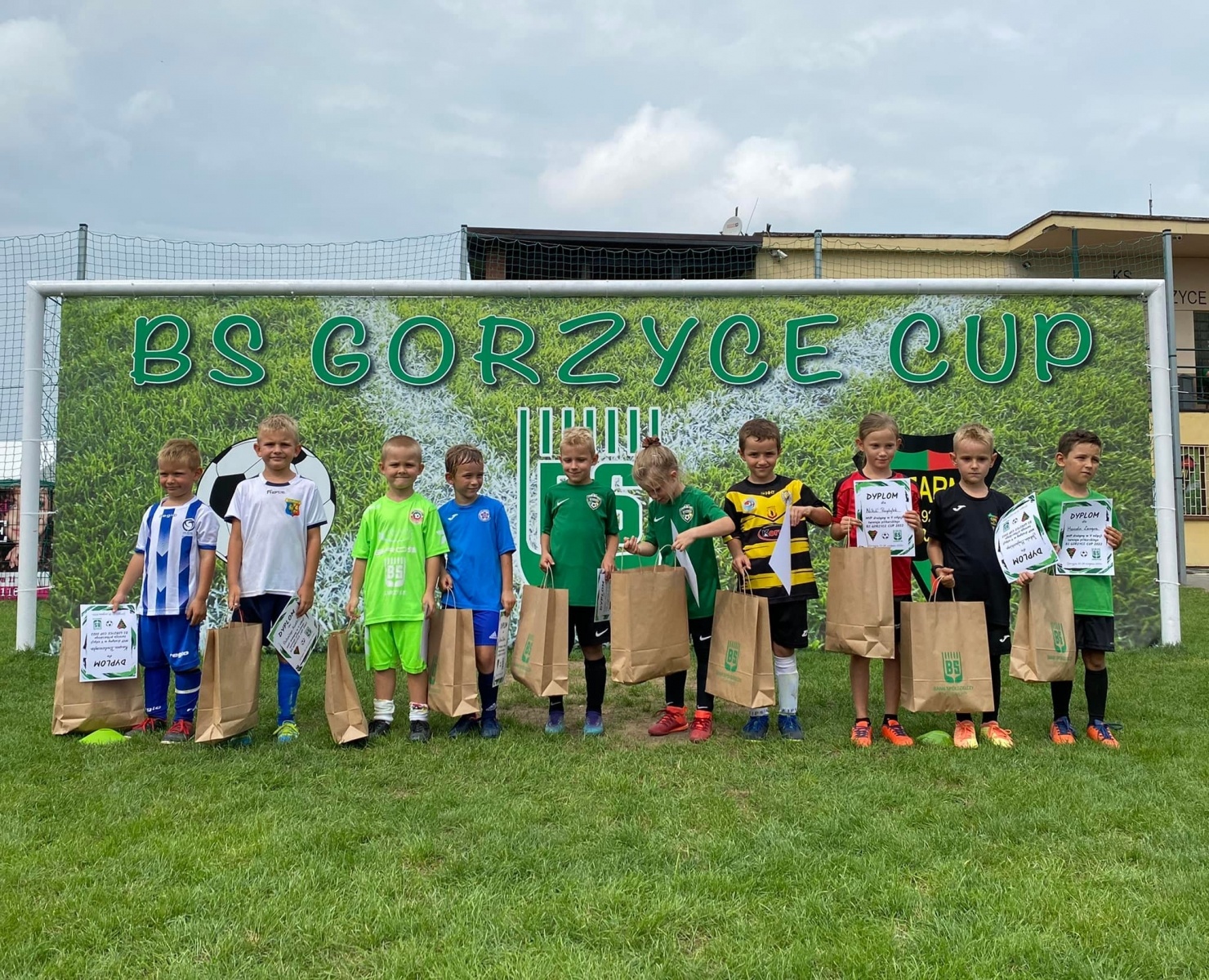 Zdjęcie w galerii na portalu naszwodzislaw.com: Młodzi piłkarze dali czadu na finał Gorzyce Cup 2022 [FOTO] wiadomości z regionu