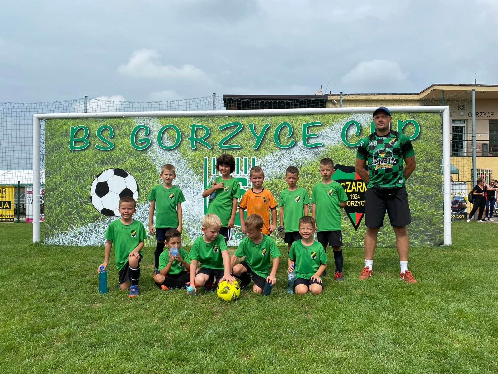 Zdjęcie w galerii na portalu naszwodzislaw.com: Młodzi piłkarze dali czadu na finał Gorzyce Cup 2022 [FOTO] wiadomości z regionu