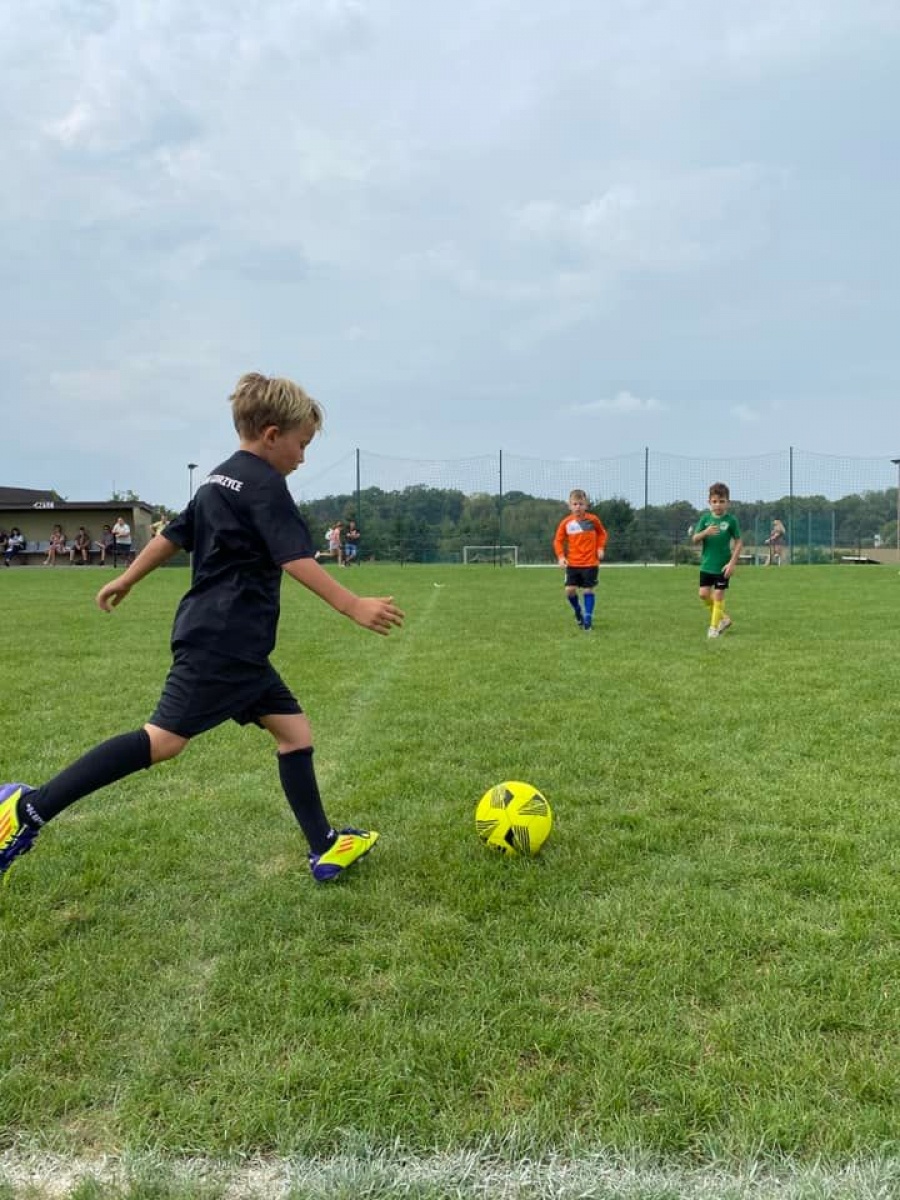 Zdjęcie w galerii na portalu naszwodzislaw.com: Młodzi piłkarze dali czadu na finał Gorzyce Cup 2022 [FOTO] wiadomości z regionu