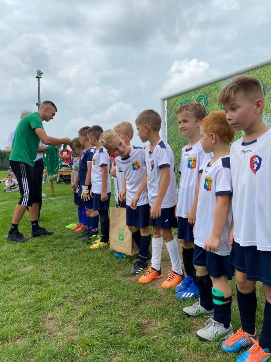 Zdjęcie w galerii na portalu naszwodzislaw.com: Młodzi piłkarze dali czadu na finał Gorzyce Cup 2022 [FOTO] wiadomości z regionu