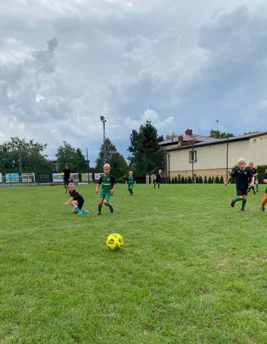 Zdjęcie w galerii na portalu naszwodzislaw.com: Młodzi piłkarze dali czadu na finał Gorzyce Cup 2022 [FOTO] wiadomości z regionu
