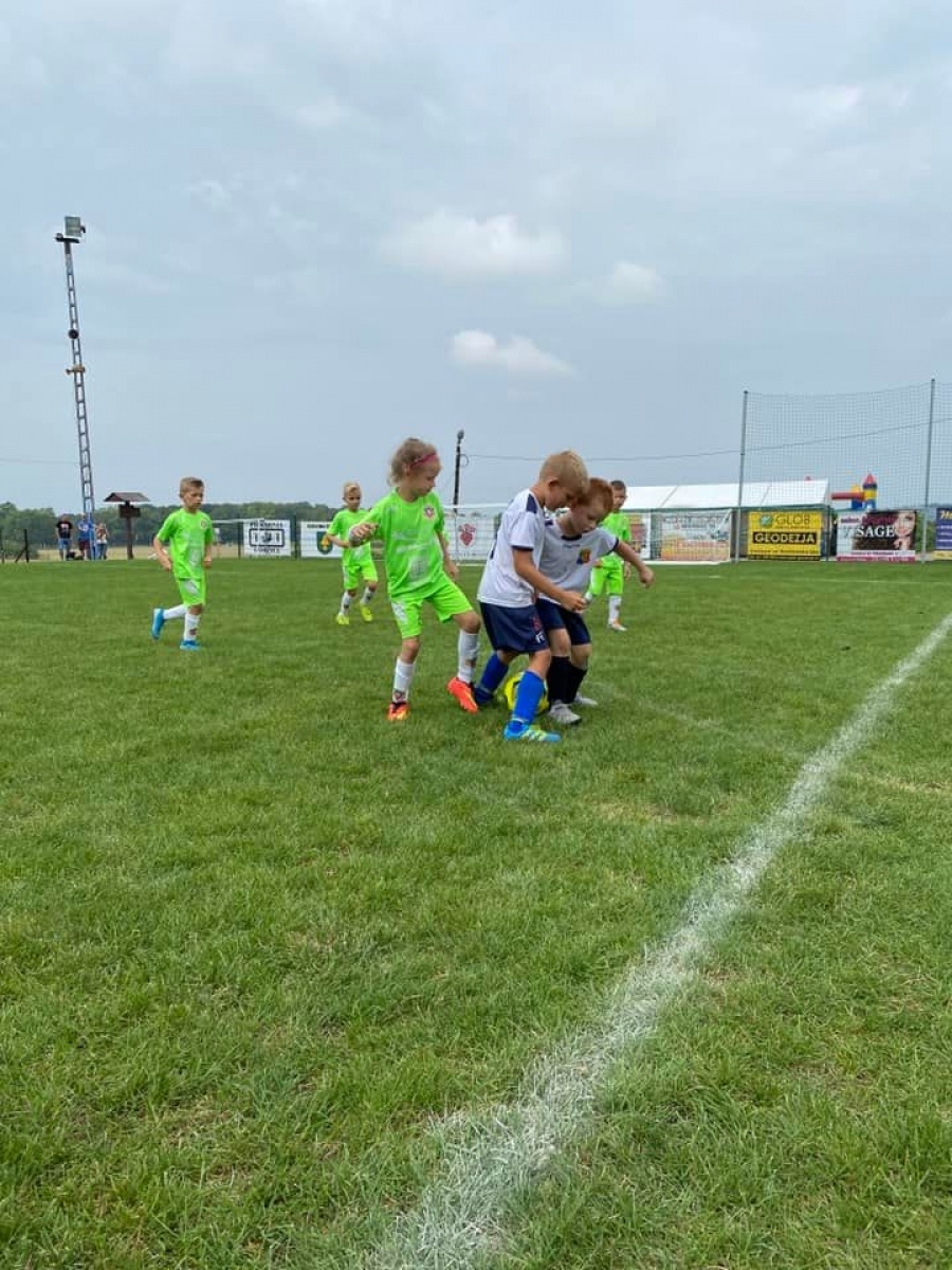 Zdjęcie w galerii na portalu naszwodzislaw.com: Młodzi piłkarze dali czadu na finał Gorzyce Cup 2022 [FOTO] wiadomości z regionu