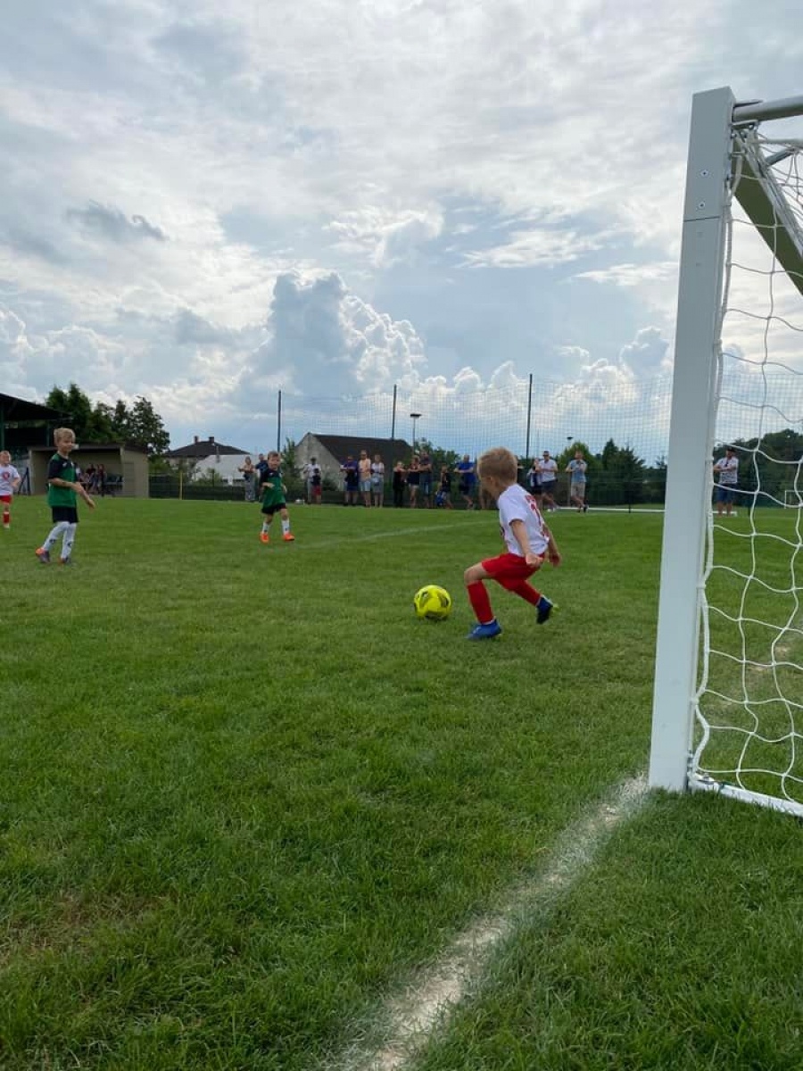 Zdjęcie w galerii na portalu naszwodzislaw.com: Młodzi piłkarze dali czadu na finał Gorzyce Cup 2022 [FOTO] wiadomości z regionu