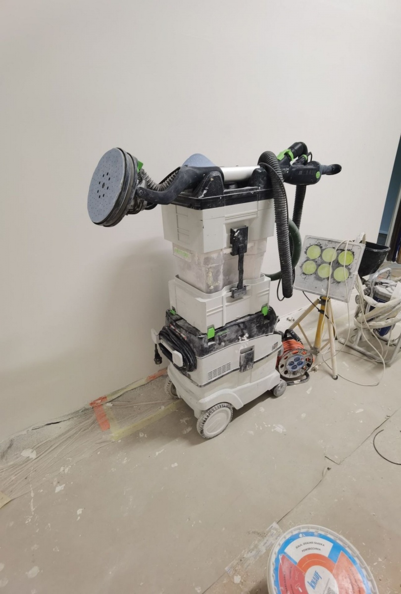 Zdjęcie w galerii na portalu naszwodzislaw.com: Wakacyjne remonty w powiatowych szkołach [FOTO] wiadomości z regionu