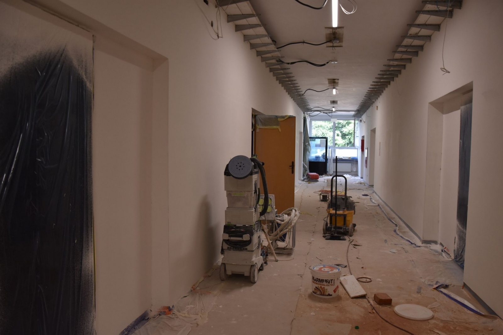 Zdjęcie w galerii na portalu naszwodzislaw.com: Wakacyjne remonty w powiatowych szkołach [FOTO] wiadomości z regionu