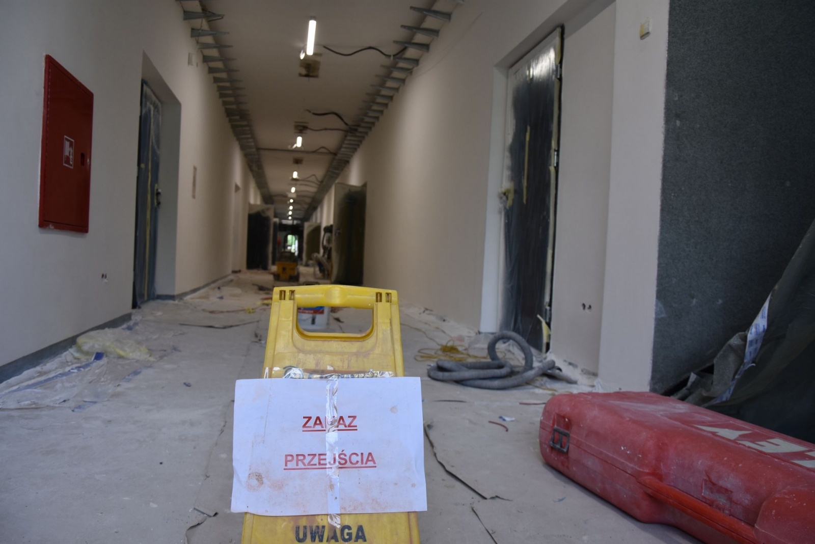 Zdjęcie w galerii na portalu naszwodzislaw.com: Wakacyjne remonty w powiatowych szkołach [FOTO] wiadomości z regionu