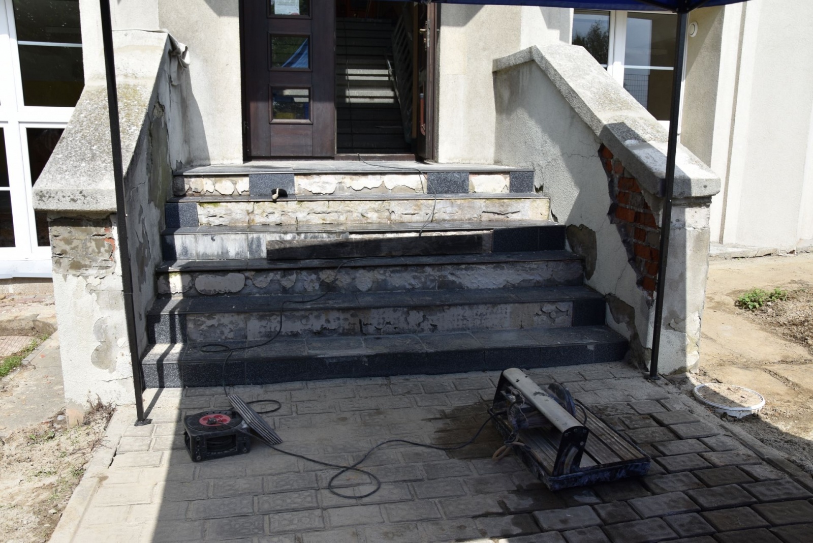 Zdjęcie w galerii na portalu naszwodzislaw.com: Wakacyjne remonty w powiatowych szkołach [FOTO] wiadomości z regionu