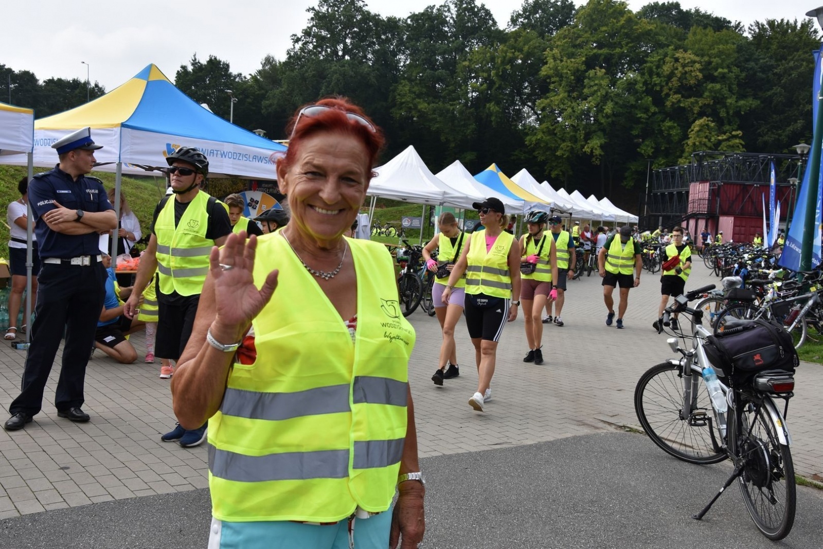 Zdjęcie w galerii na portalu naszwodzislaw.com: Ponad pół tysiąca rowerzystów na trasie [FOTO] wiadomości z regionu