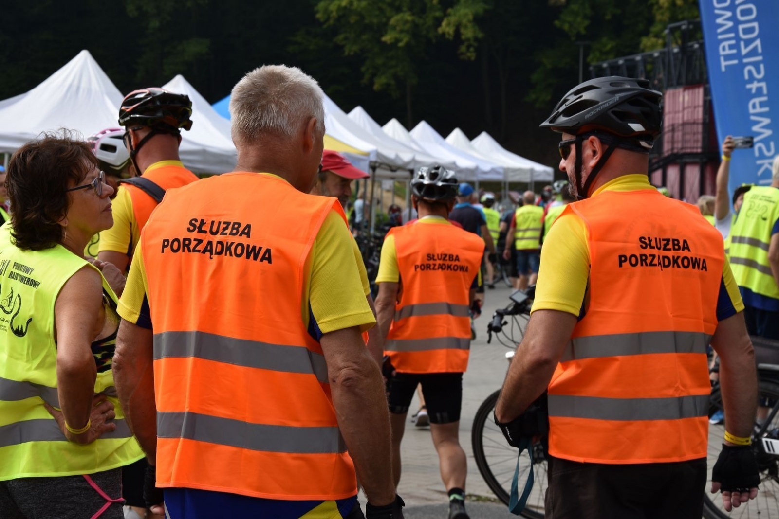 Zdjęcie w galerii na portalu naszwodzislaw.com: Ponad pół tysiąca rowerzystów na trasie [FOTO] wiadomości z regionu