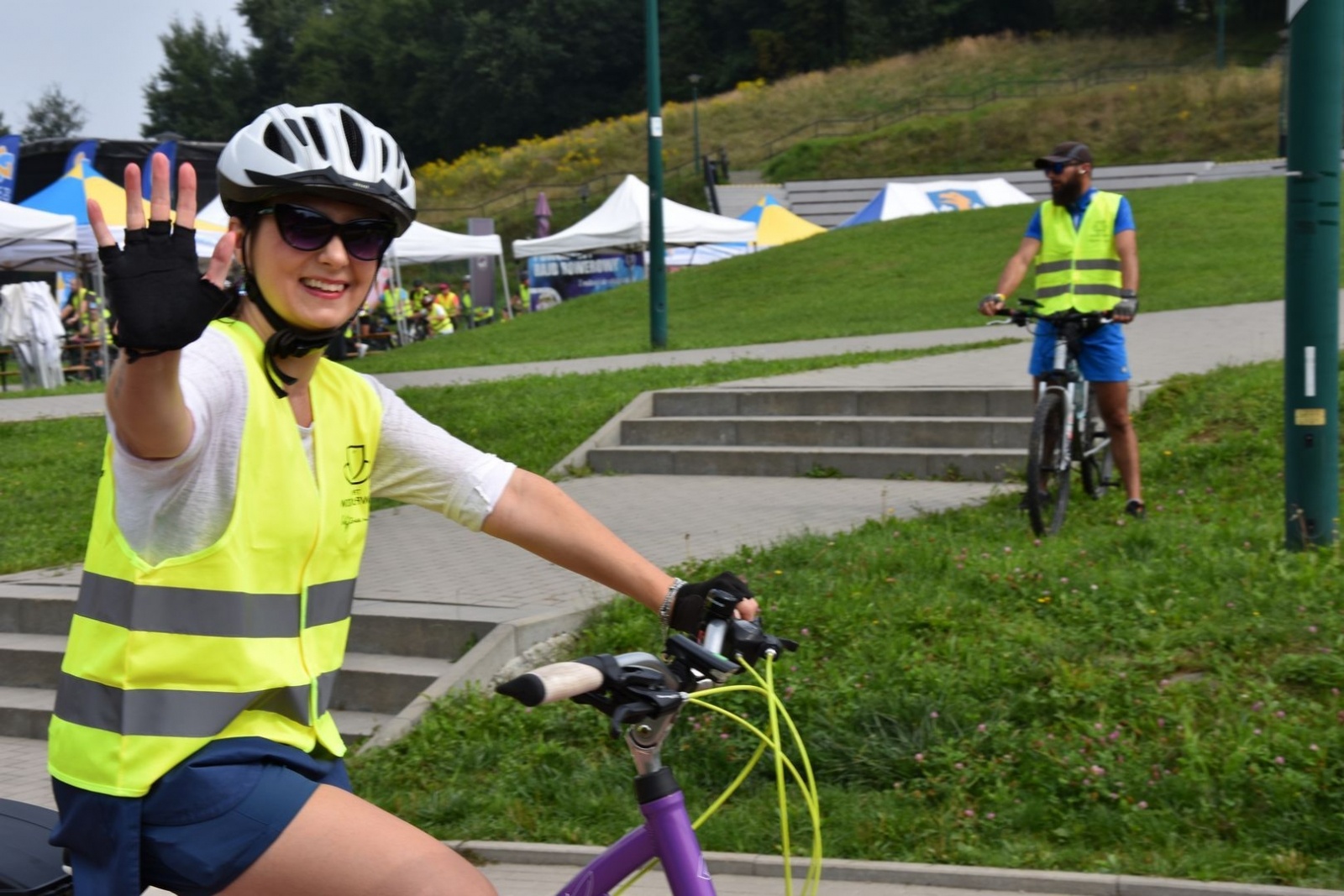 Zdjęcie w galerii na portalu naszwodzislaw.com: Ponad pół tysiąca rowerzystów na trasie [FOTO] wiadomości z regionu