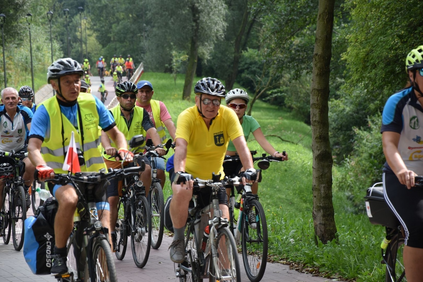 Zdjęcie w galerii na portalu naszwodzislaw.com: Ponad pół tysiąca rowerzystów na trasie [FOTO] wiadomości z regionu