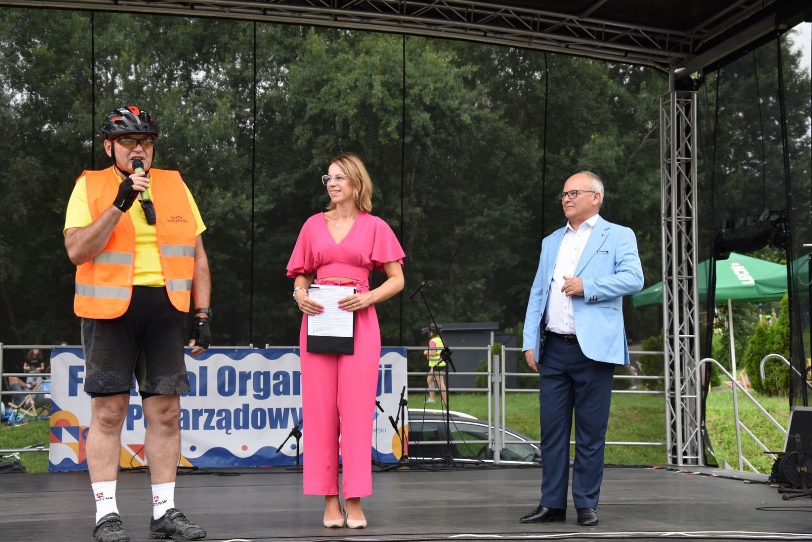 Zdjęcie w galerii na portalu naszwodzislaw.com: Ponad pół tysiąca rowerzystów na trasie [FOTO] wiadomości z regionu