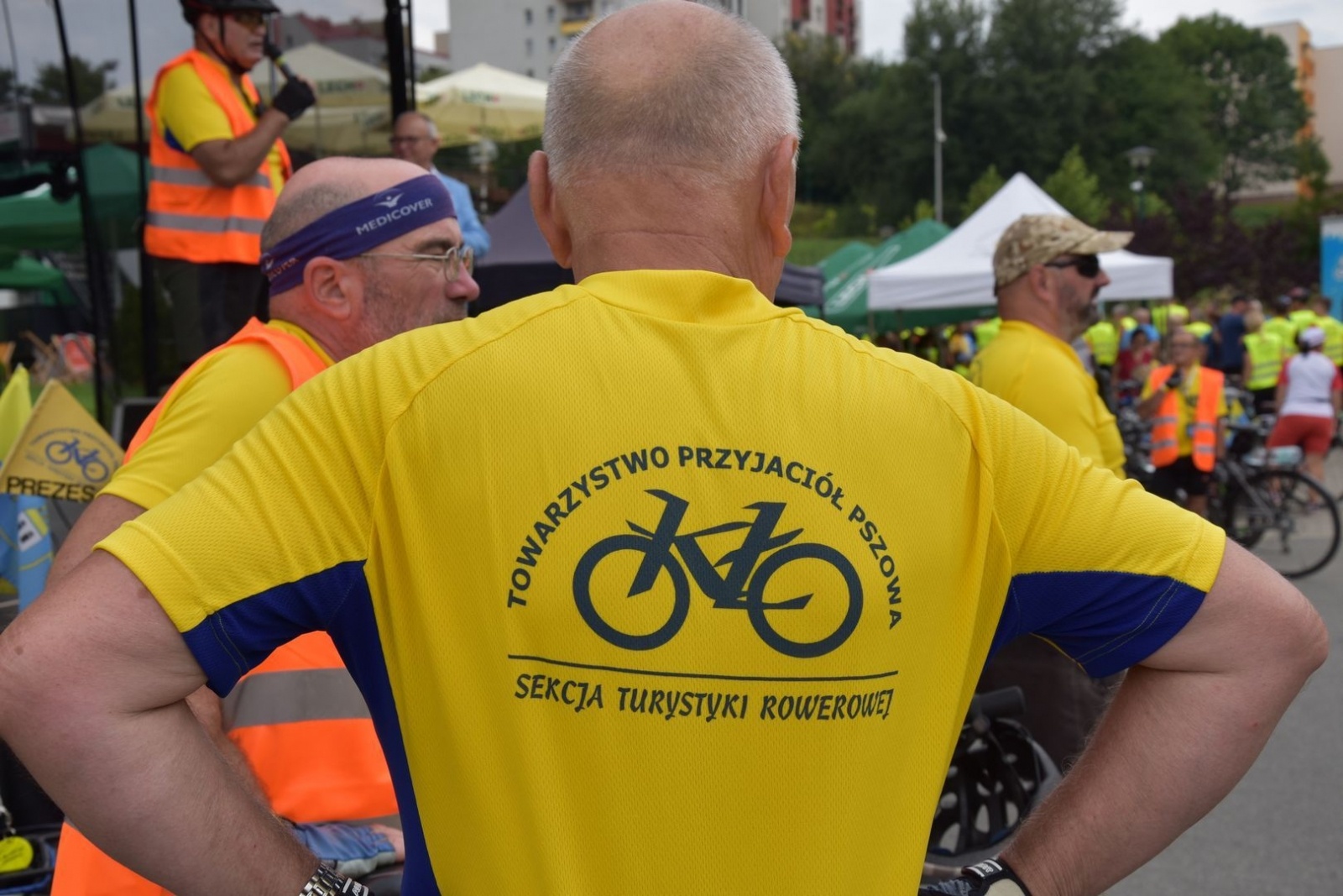 Zdjęcie w galerii na portalu naszwodzislaw.com: Ponad pół tysiąca rowerzystów na trasie [FOTO] wiadomości z regionu