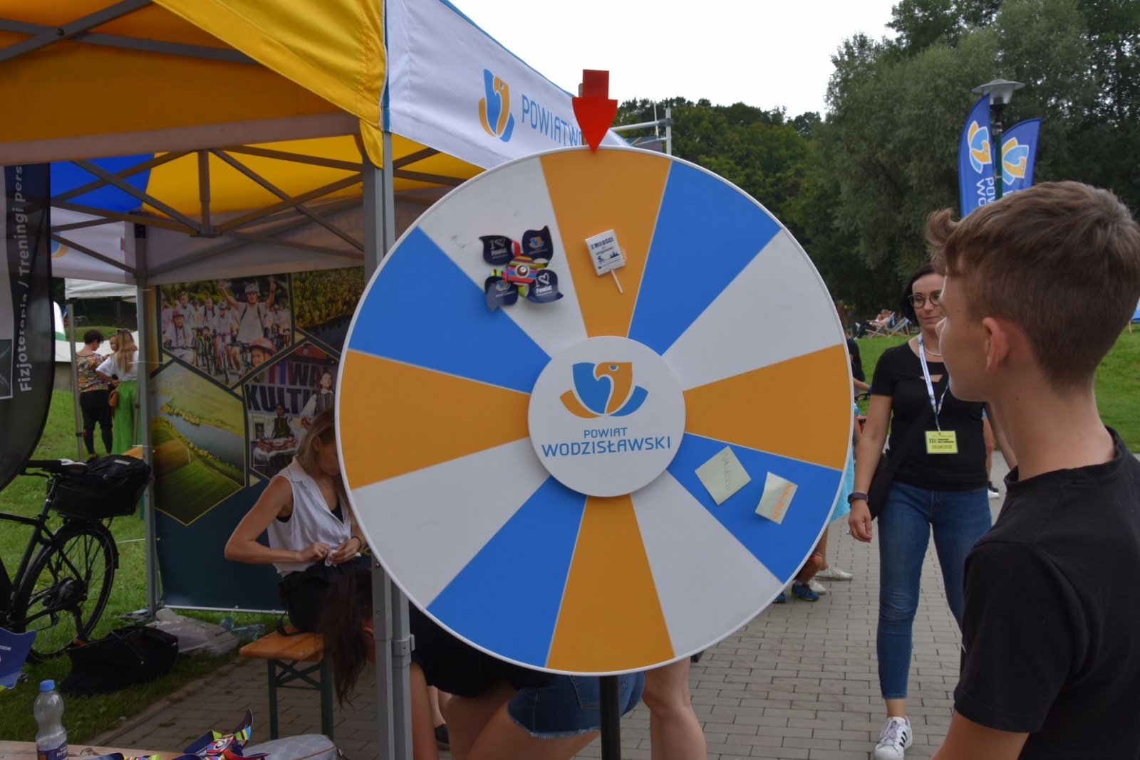 Zdjęcie w galerii na portalu naszwodzislaw.com: Organizacje pozarządowe z powiatu zaprezentowały się na festiwalu [FOTO] wiadomości z regionu