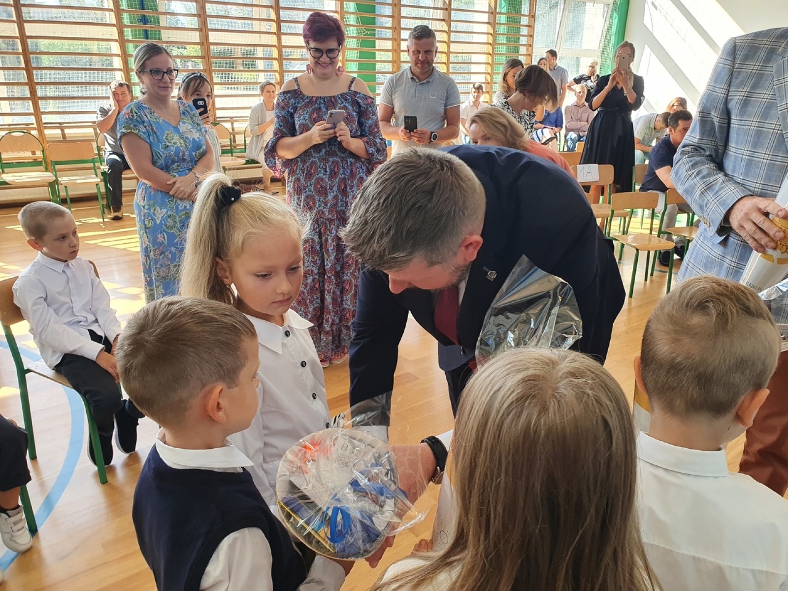 Zdjęcie w galerii na portalu naszwodzislaw.com: Czas pożegnania wakacji. Inauguracja roku szkolnego w Wodzisławiu Śląskim [FOTO] wiadomości z regionu