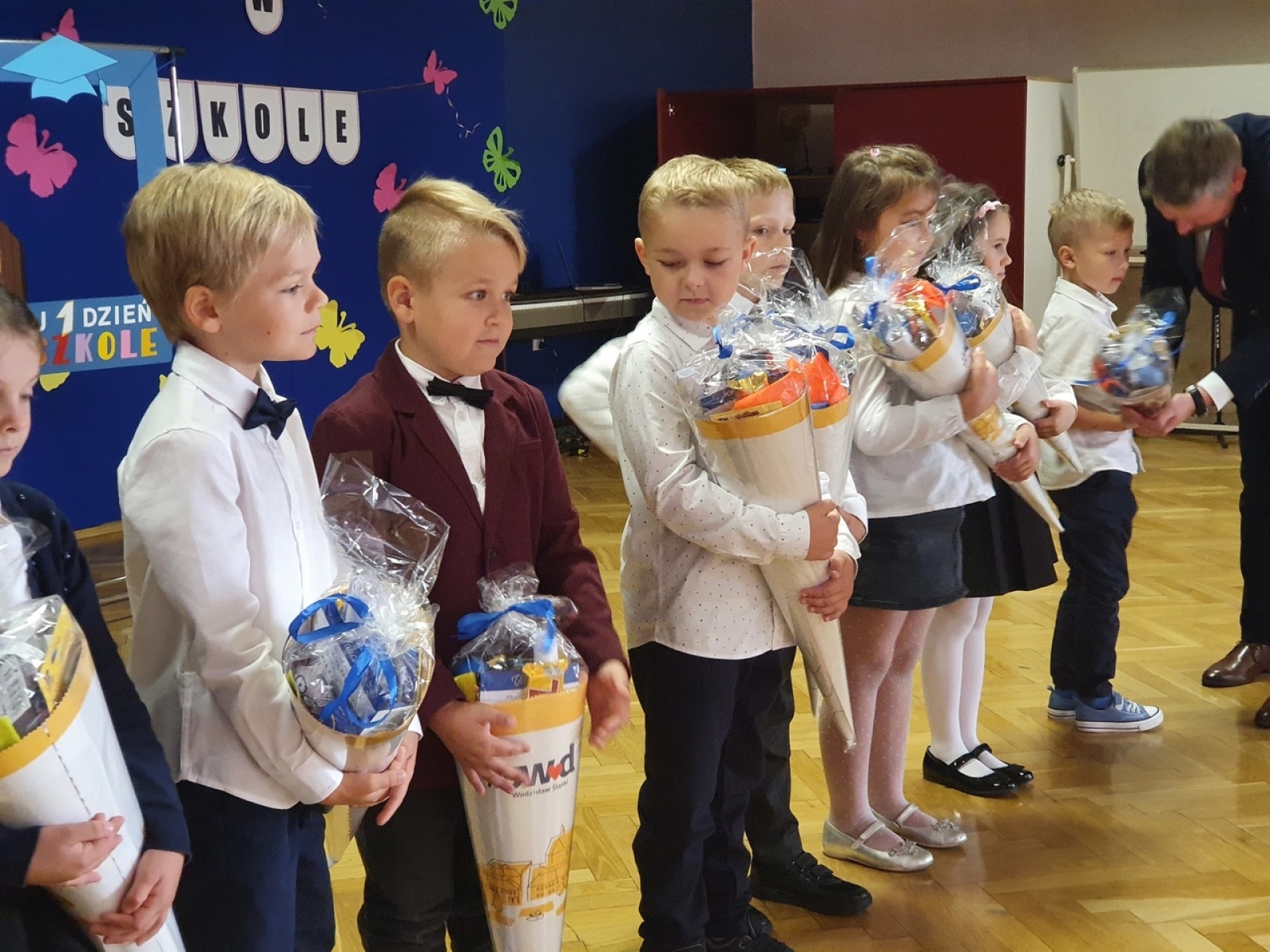 Zdjęcie w galerii na portalu naszwodzislaw.com: Czas pożegnania wakacji. Inauguracja roku szkolnego w Wodzisławiu Śląskim [FOTO] wiadomości z regionu