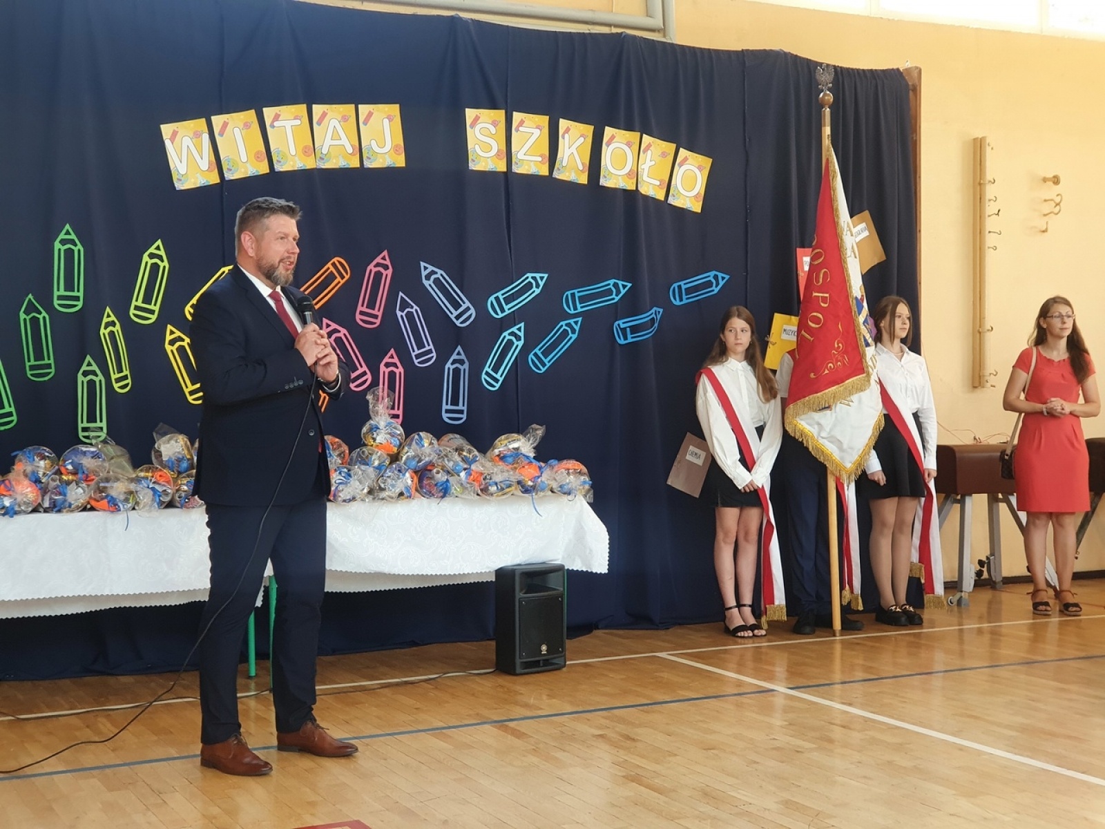 Zdjęcie w galerii na portalu naszwodzislaw.com: Czas pożegnania wakacji. Inauguracja roku szkolnego w Wodzisławiu Śląskim [FOTO] wiadomości z regionu