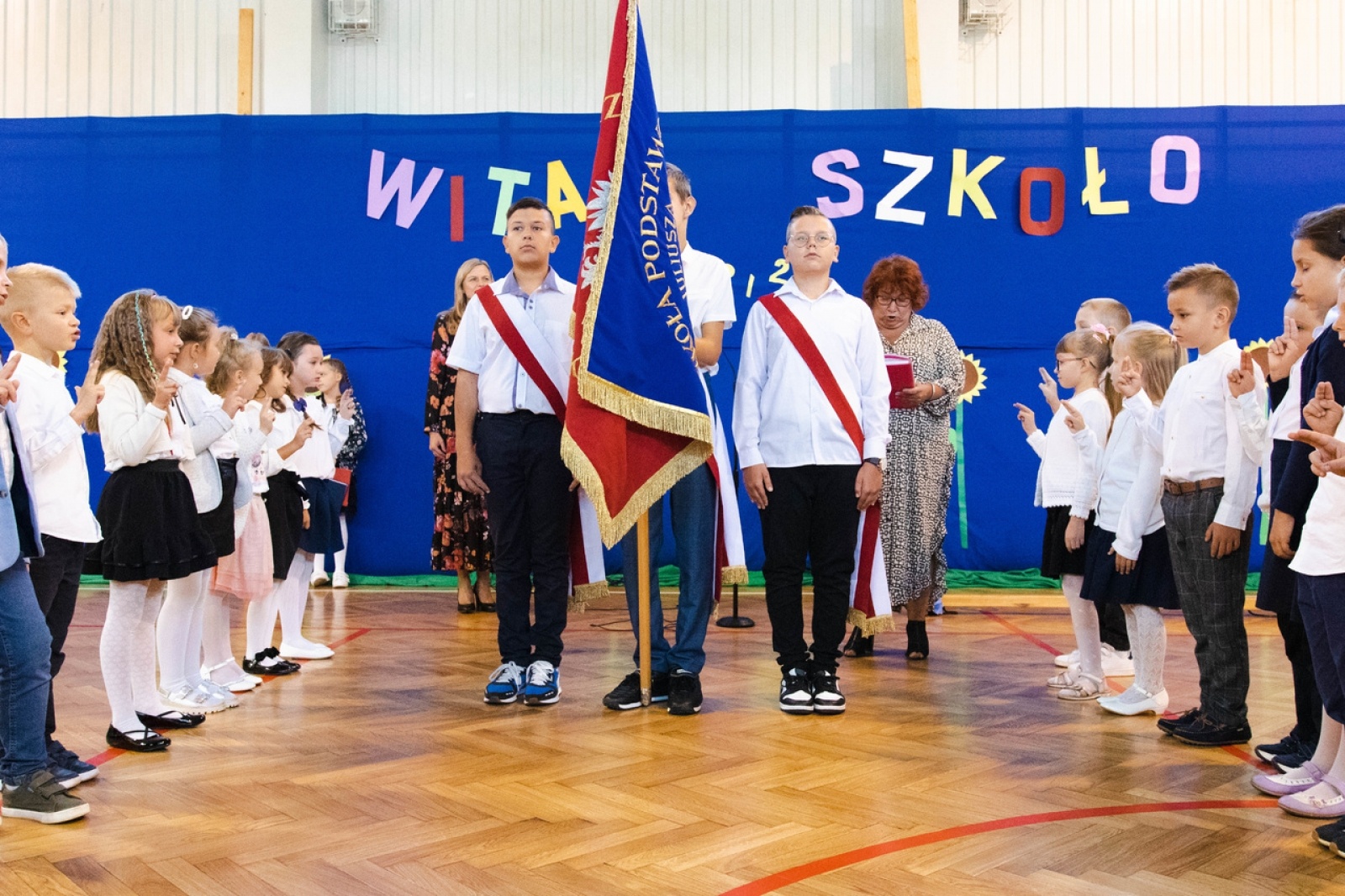 Zdjęcie w galerii na portalu naszwodzislaw.com: Czas pożegnania wakacji. Inauguracja roku szkolnego w Wodzisławiu Śląskim [FOTO] wiadomości z regionu