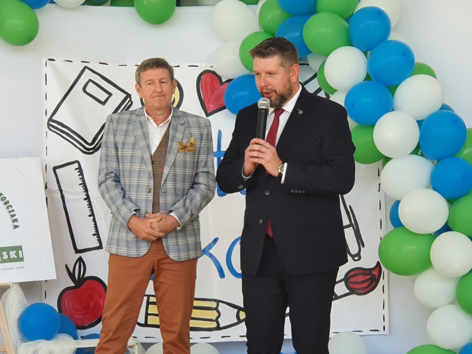 Zdjęcie w galerii na portalu naszwodzislaw.com: Czas pożegnania wakacji. Inauguracja roku szkolnego w Wodzisławiu Śląskim [FOTO] wiadomości z regionu