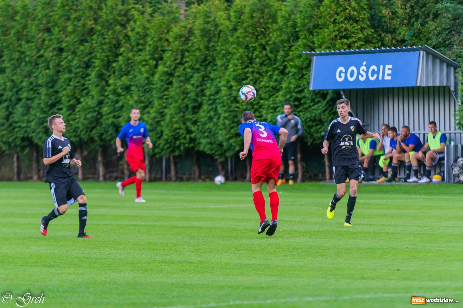 Zdjęcie w galerii na portalu naszwodzislaw.com: Kolejarz Chałupki pierwszym pogromcą Silesii Lubomia [FOTO] wiadomości z regionu