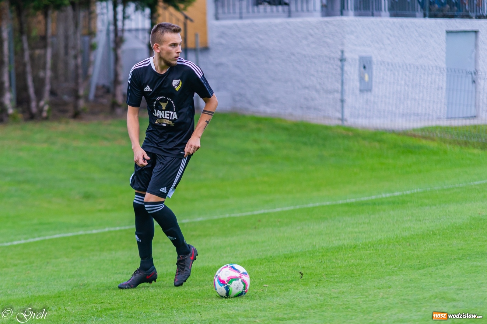 Zdjęcie w galerii na portalu naszwodzislaw.com: Kolejarz Chałupki pierwszym pogromcą Silesii Lubomia [FOTO] wiadomości z regionu