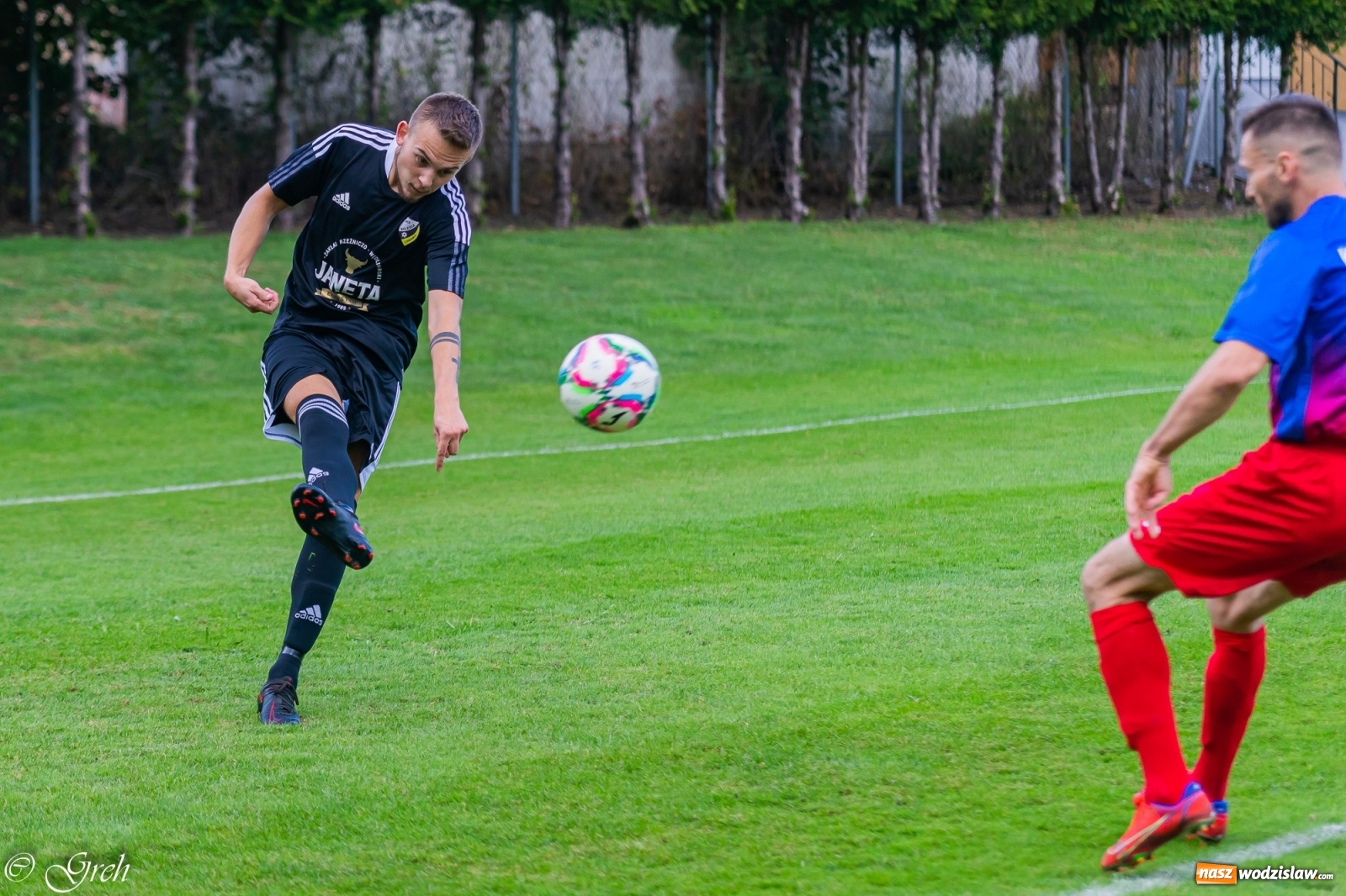 Zdjęcie w galerii na portalu naszwodzislaw.com: Kolejarz Chałupki pierwszym pogromcą Silesii Lubomia [FOTO] wiadomości z regionu