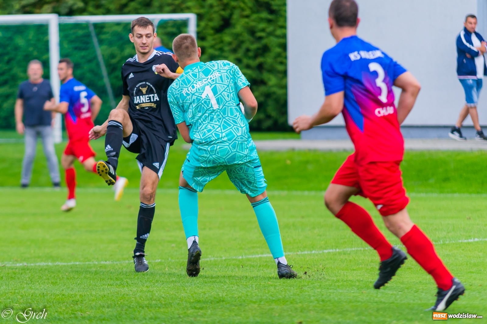 Zdjęcie w galerii na portalu naszwodzislaw.com: Kolejarz Chałupki pierwszym pogromcą Silesii Lubomia [FOTO] wiadomości z regionu