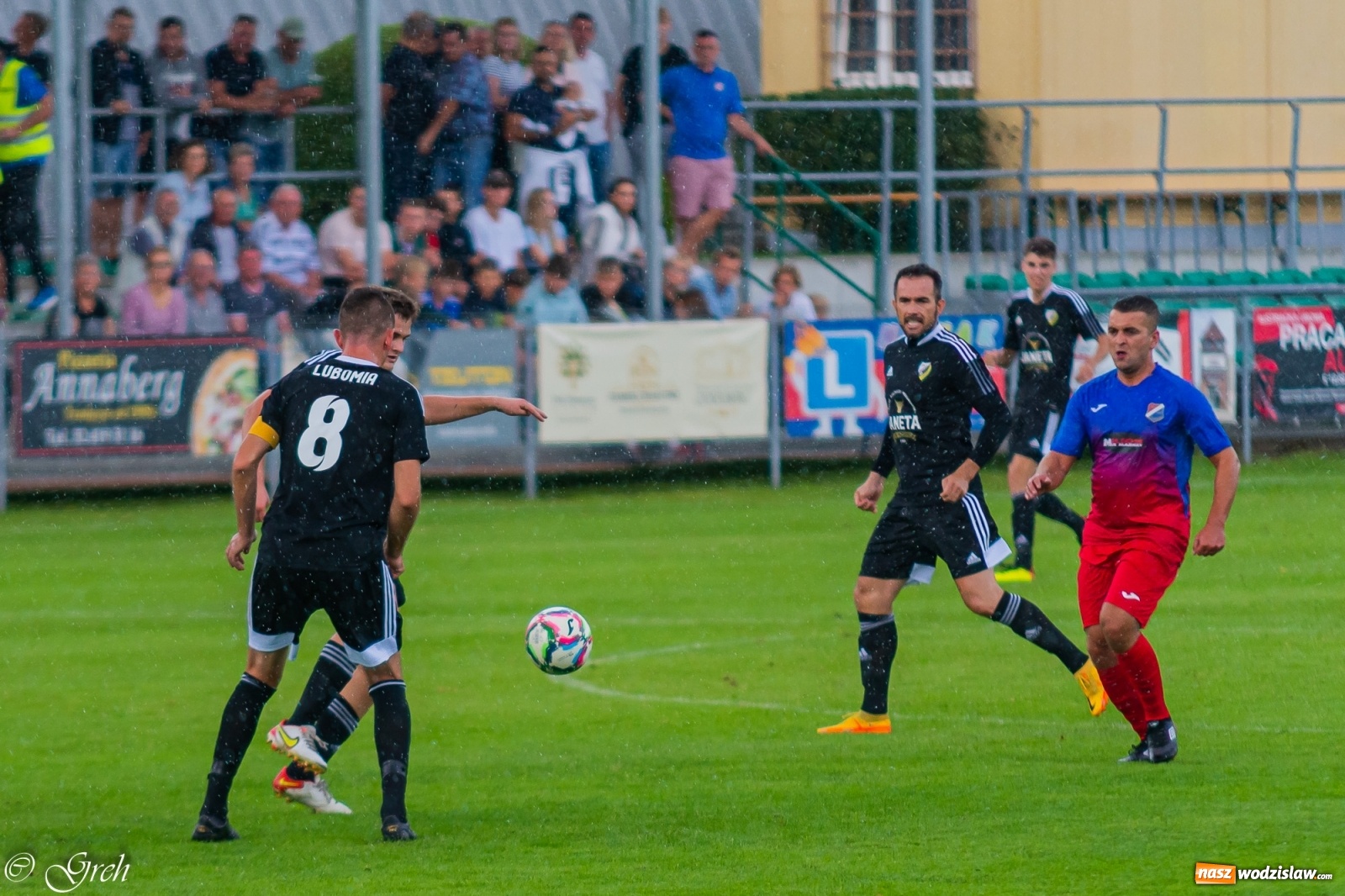 Zdjęcie w galerii na portalu naszwodzislaw.com: Kolejarz Chałupki pierwszym pogromcą Silesii Lubomia [FOTO] wiadomości z regionu