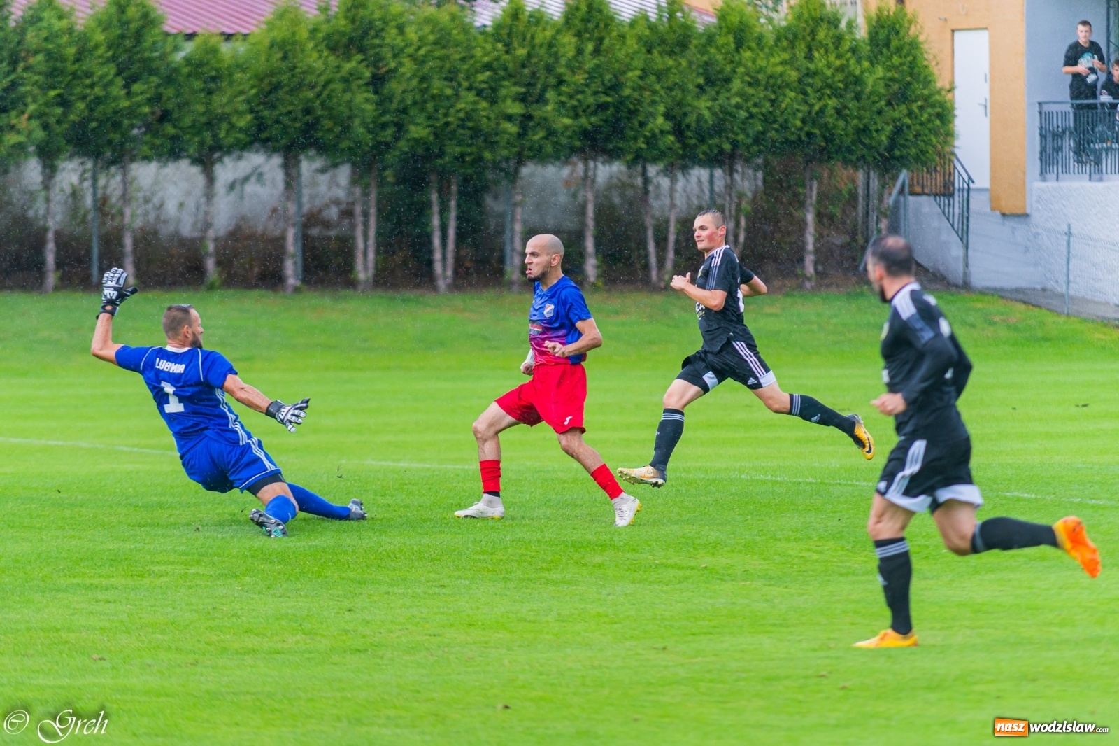 Zdjęcie w galerii na portalu naszwodzislaw.com: Kolejarz Chałupki pierwszym pogromcą Silesii Lubomia [FOTO] wiadomości z regionu