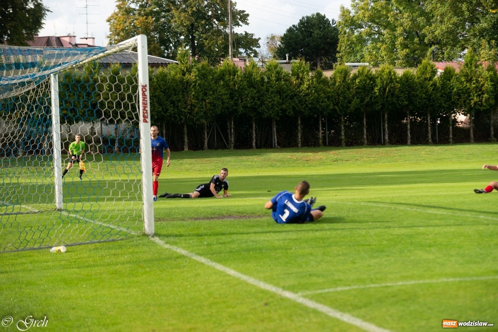 Zdjęcie w galerii na portalu naszwodzislaw.com: Kolejarz Chałupki pierwszym pogromcą Silesii Lubomia [FOTO] wiadomości z regionu