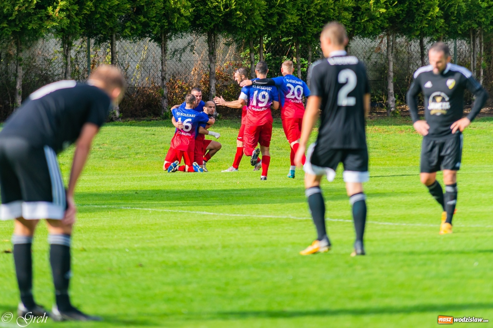 Zdjęcie w galerii na portalu naszwodzislaw.com: Kolejarz Chałupki pierwszym pogromcą Silesii Lubomia [FOTO] wiadomości z regionu
