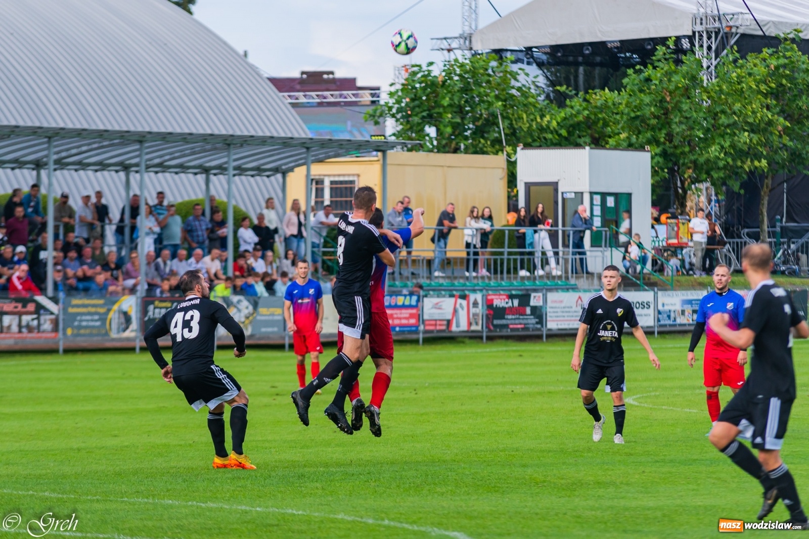 Zdjęcie w galerii na portalu naszwodzislaw.com: Kolejarz Chałupki pierwszym pogromcą Silesii Lubomia [FOTO] wiadomości z regionu