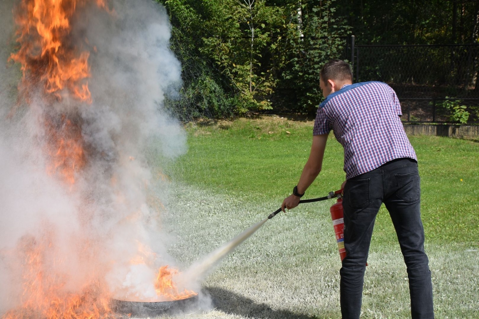 Zdjęcie w galerii na portalu naszwodzislaw.com: Bezpieczeństwo priorytetem. Szkolenie przeciwpożarowe dla pracowników starostwa [FOTO] wiadomości z regionu