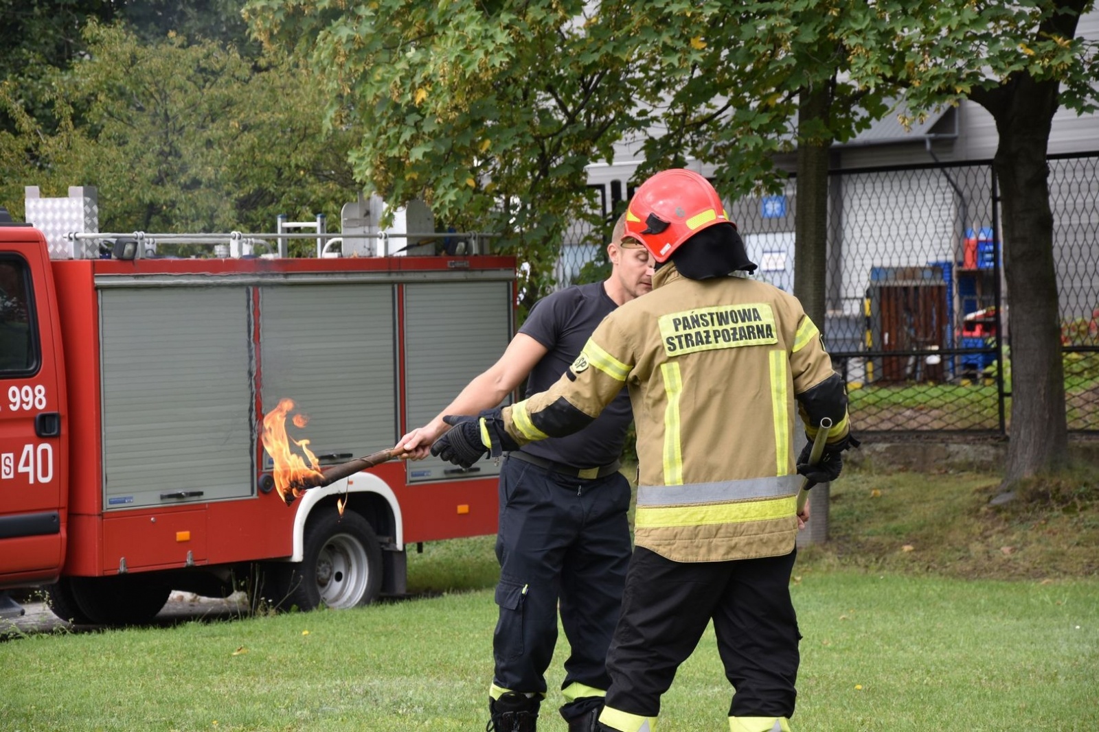 Zdjęcie w galerii na portalu naszwodzislaw.com: Bezpieczeństwo priorytetem. Szkolenie przeciwpożarowe dla pracowników starostwa [FOTO] wiadomości z regionu