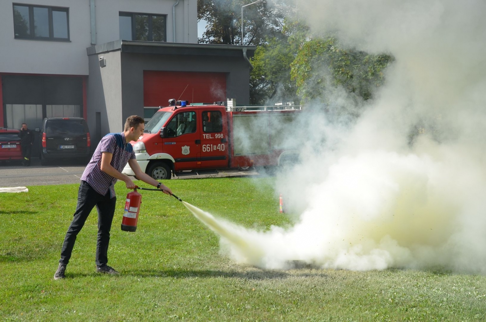 Zdjęcie w galerii na portalu naszwodzislaw.com: Bezpieczeństwo priorytetem. Szkolenie przeciwpożarowe dla pracowników starostwa [FOTO] wiadomości z regionu