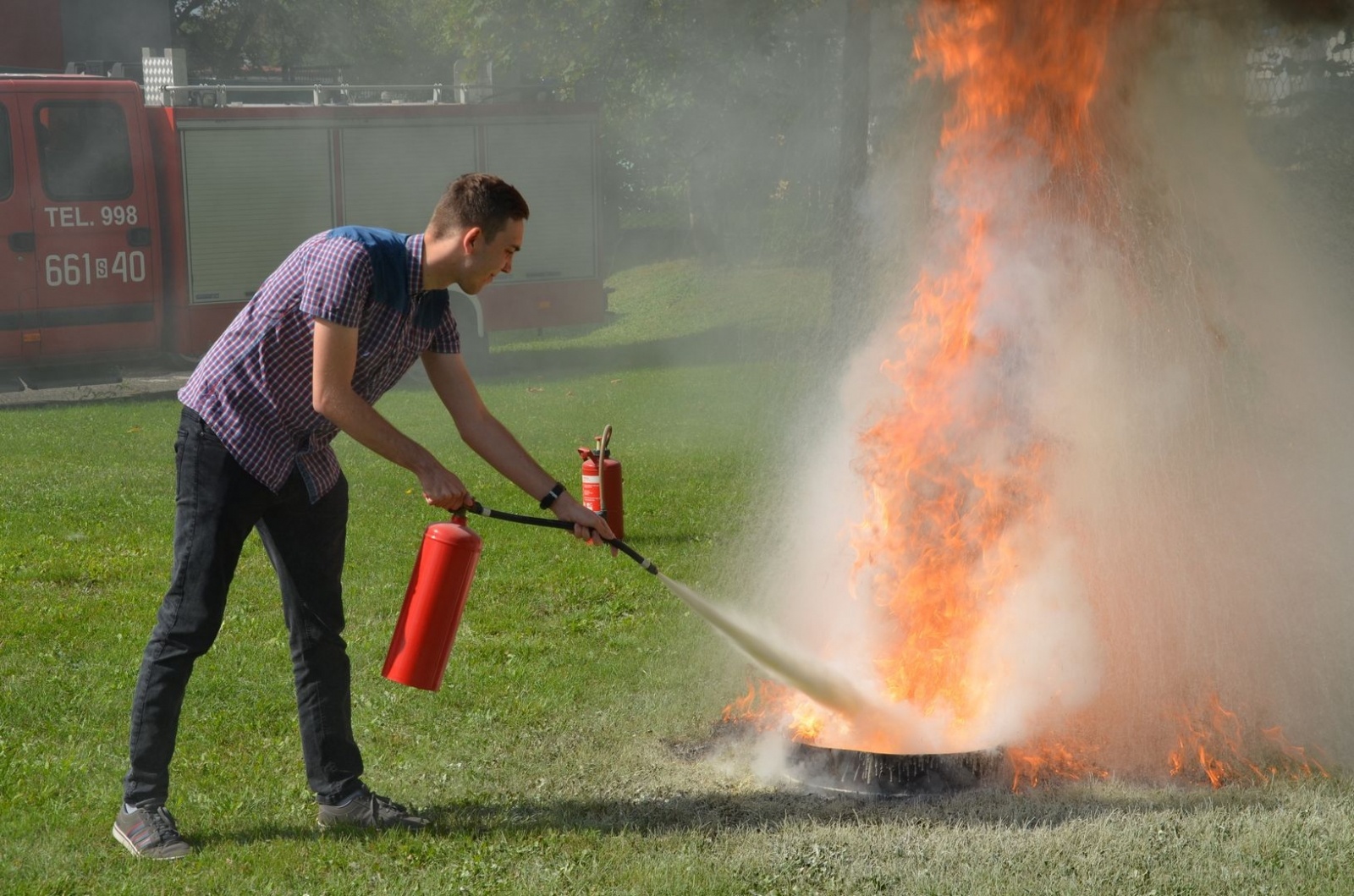 Zdjęcie w galerii na portalu naszwodzislaw.com: Bezpieczeństwo priorytetem. Szkolenie przeciwpożarowe dla pracowników starostwa [FOTO] wiadomości z regionu