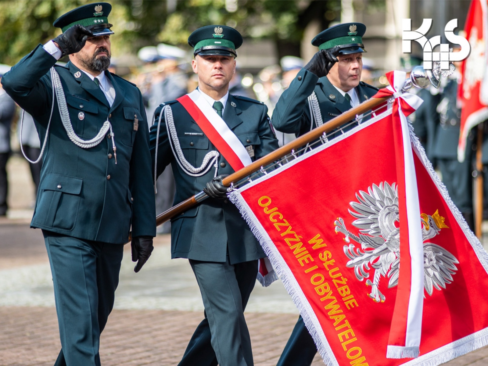 Zdjęcie w galerii na portalu naszwodzislaw.com: Blisko 4000 zł na początek i emerytura po 25 latach. KAS szuka ludzi do służby wiadomości z regionu