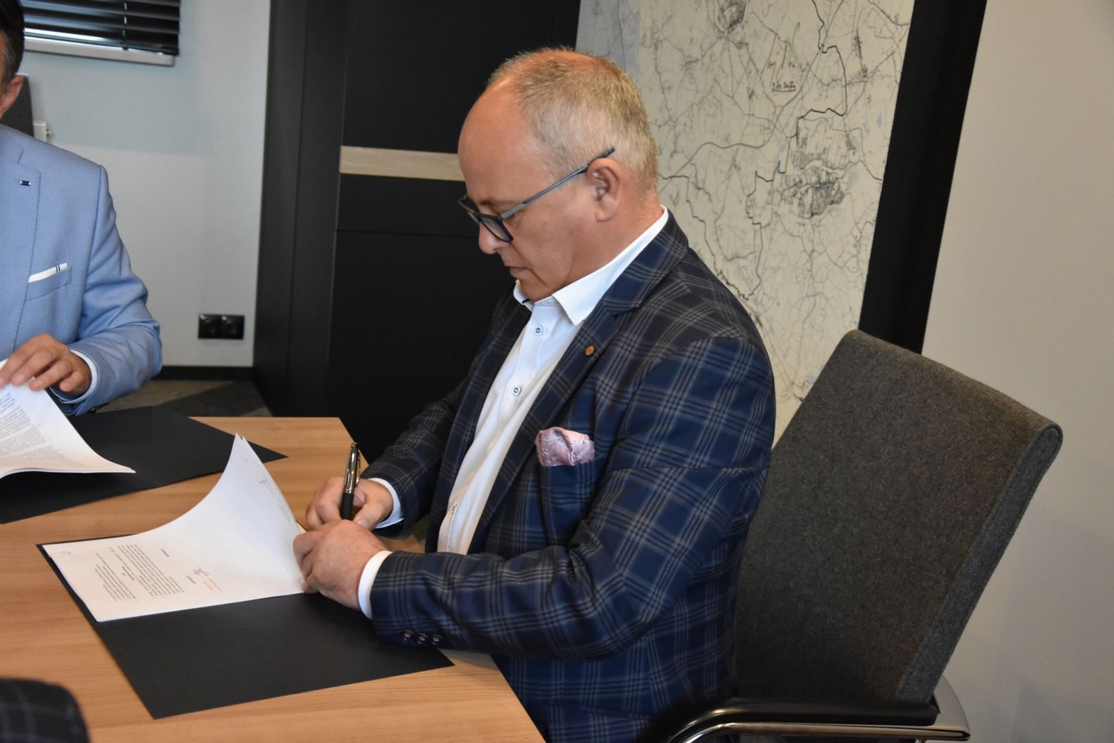 Zdjęcie w galerii na portalu naszwodzislaw.com: Czarnieckiego do remontu. Umowa z wykonawcą podpisana wiadomości z regionu