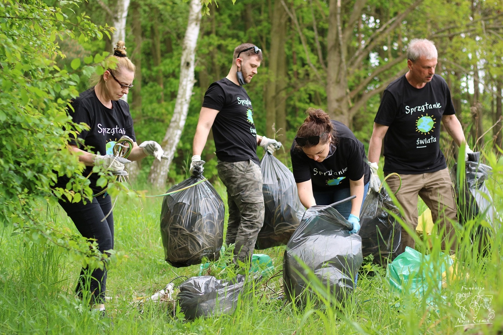 Zdjęcie w galerii na portalu naszwodzislaw.com: 29. Akcja Sprzątanie świata - Polska już w ten weekend wiadomości z regionu