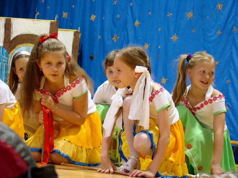 Zdjęcie w galerii na portalu naszwodzislaw.com: Szkolna fiesta na Wilchwach wiadomości z regionu