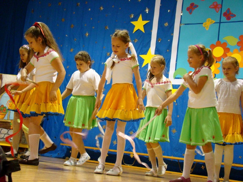 Zdjęcie w galerii na portalu naszwodzislaw.com: Szkolna fiesta na Wilchwach wiadomości z regionu