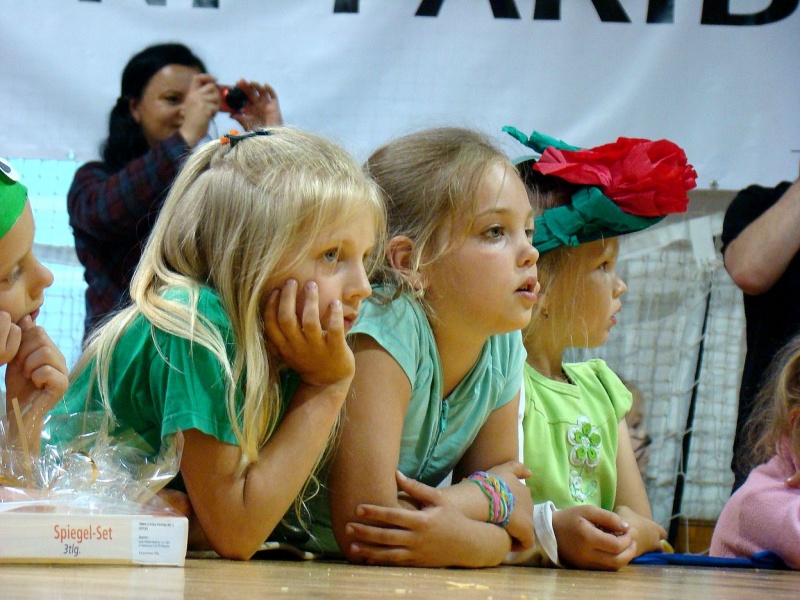 Zdjęcie w galerii na portalu naszwodzislaw.com: Szkolna fiesta na Wilchwach wiadomości z regionu