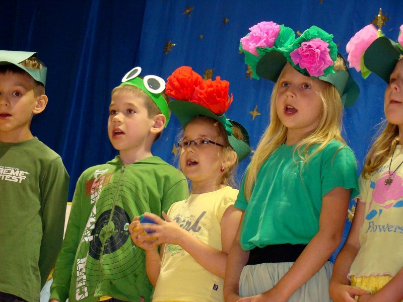 Zdjęcie w galerii na portalu naszwodzislaw.com: Szkolna fiesta na Wilchwach wiadomości z regionu