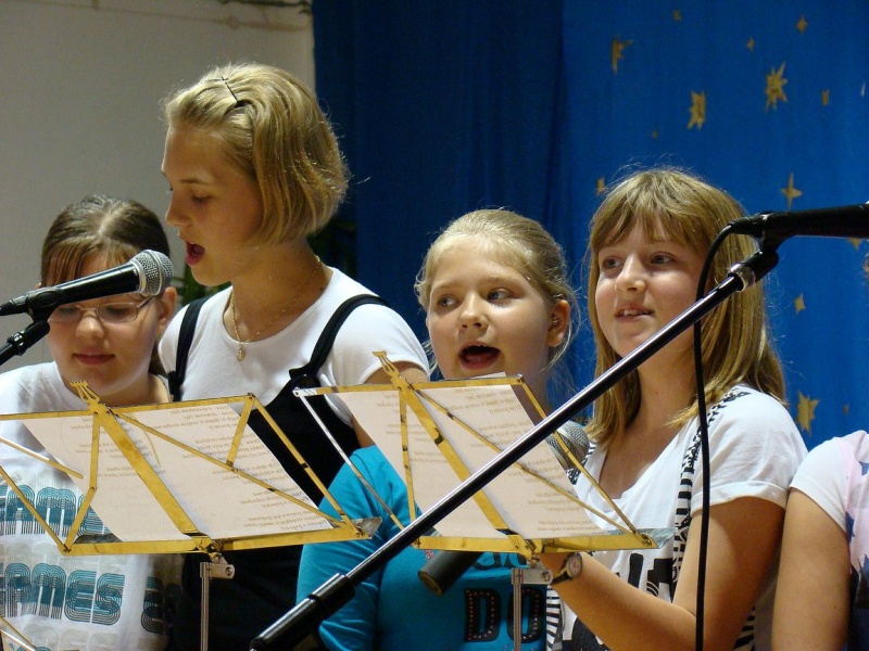 Zdjęcie w galerii na portalu naszwodzislaw.com: Szkolna fiesta na Wilchwach wiadomości z regionu