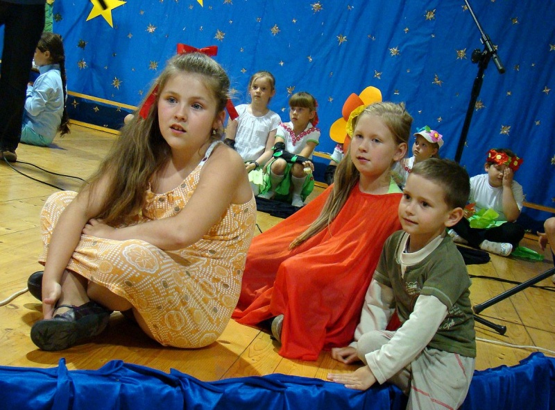 Zdjęcie w galerii na portalu naszwodzislaw.com: Szkolna fiesta na Wilchwach wiadomości z regionu