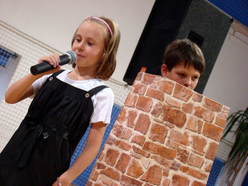 Zdjęcie w galerii na portalu naszwodzislaw.com: Szkolna fiesta na Wilchwach wiadomości z regionu