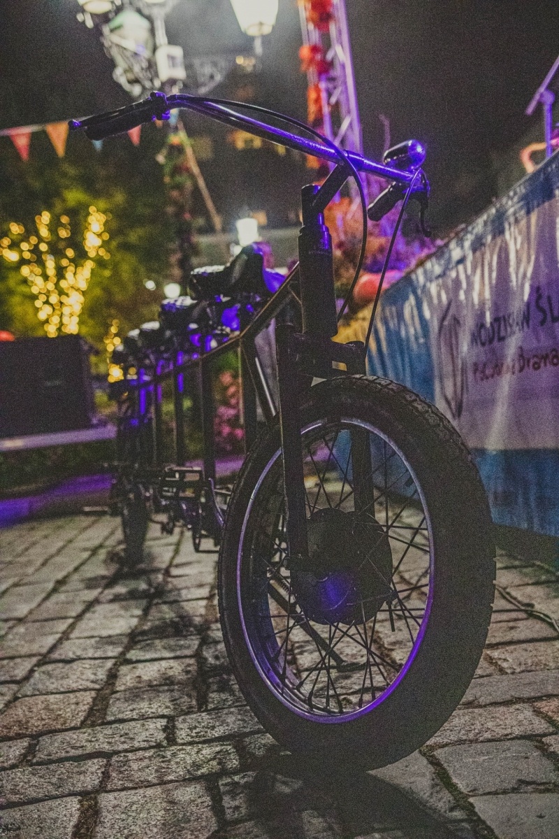 Zdjęcie w galerii na portalu naszwodzislaw.com: Klimatyczny DzieJesie(ń) Festiwal za nami [FOTO] wiadomości z regionu