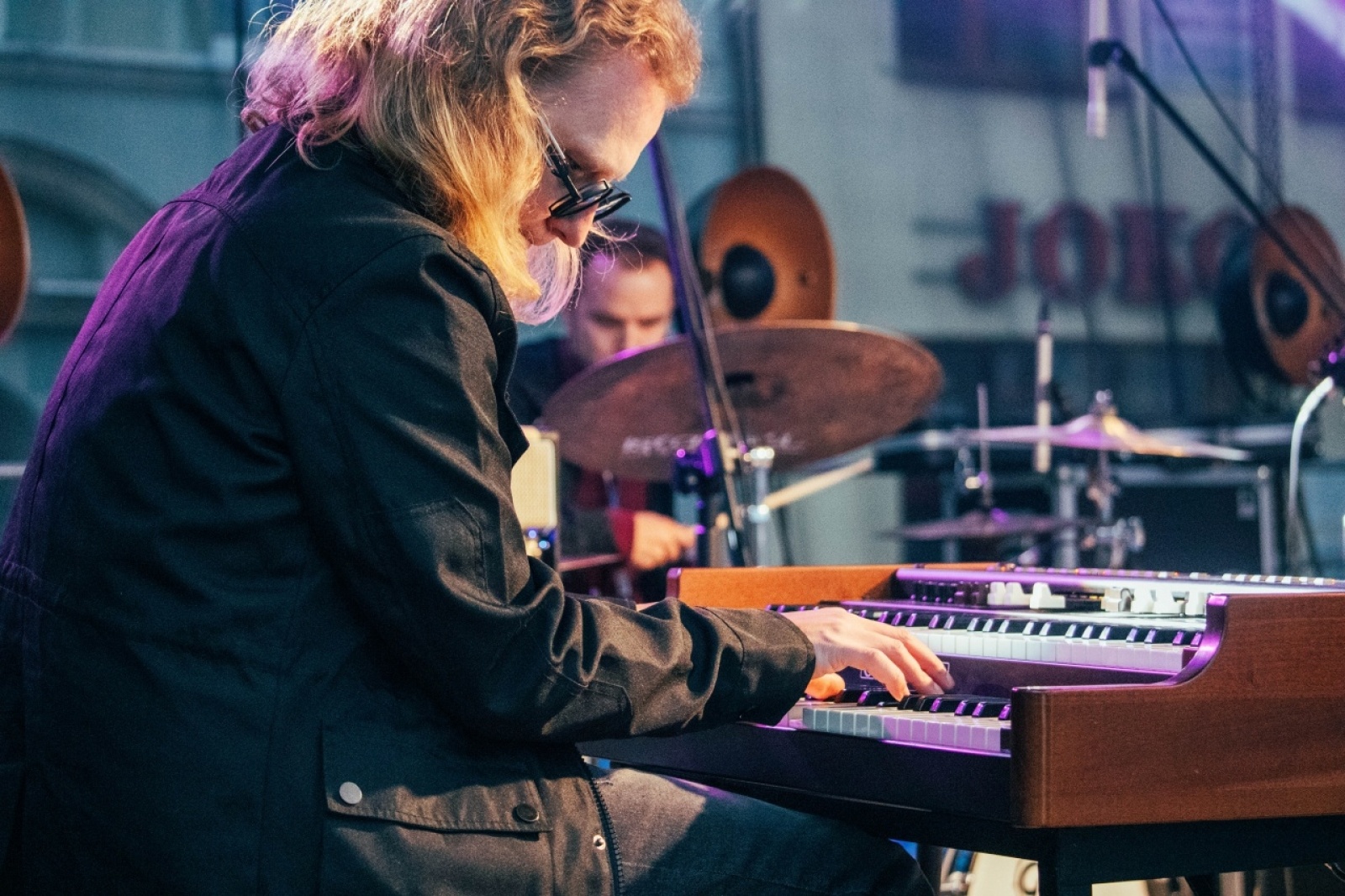 Zdjęcie w galerii na portalu naszwodzislaw.com: Klimatyczny DzieJesie(ń) Festiwal za nami [FOTO] wiadomości z regionu